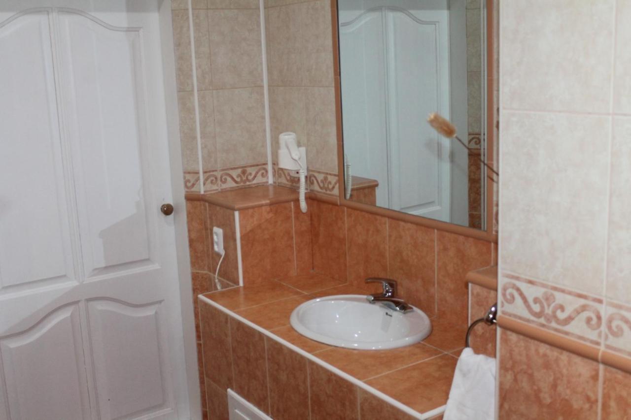 Residence Hotel Pavlodar Bagian luar foto