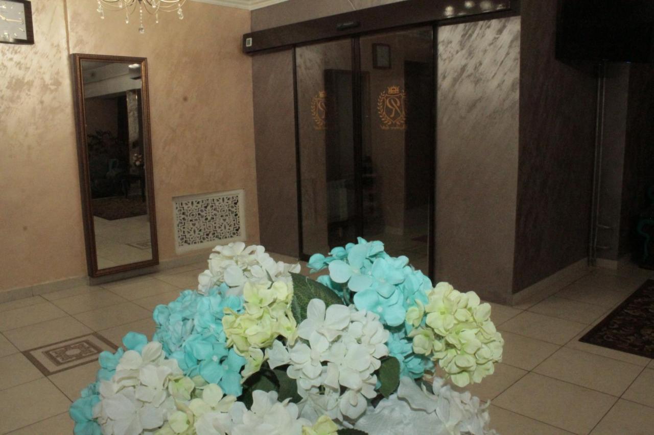 Residence Hotel Pavlodar Bagian luar foto