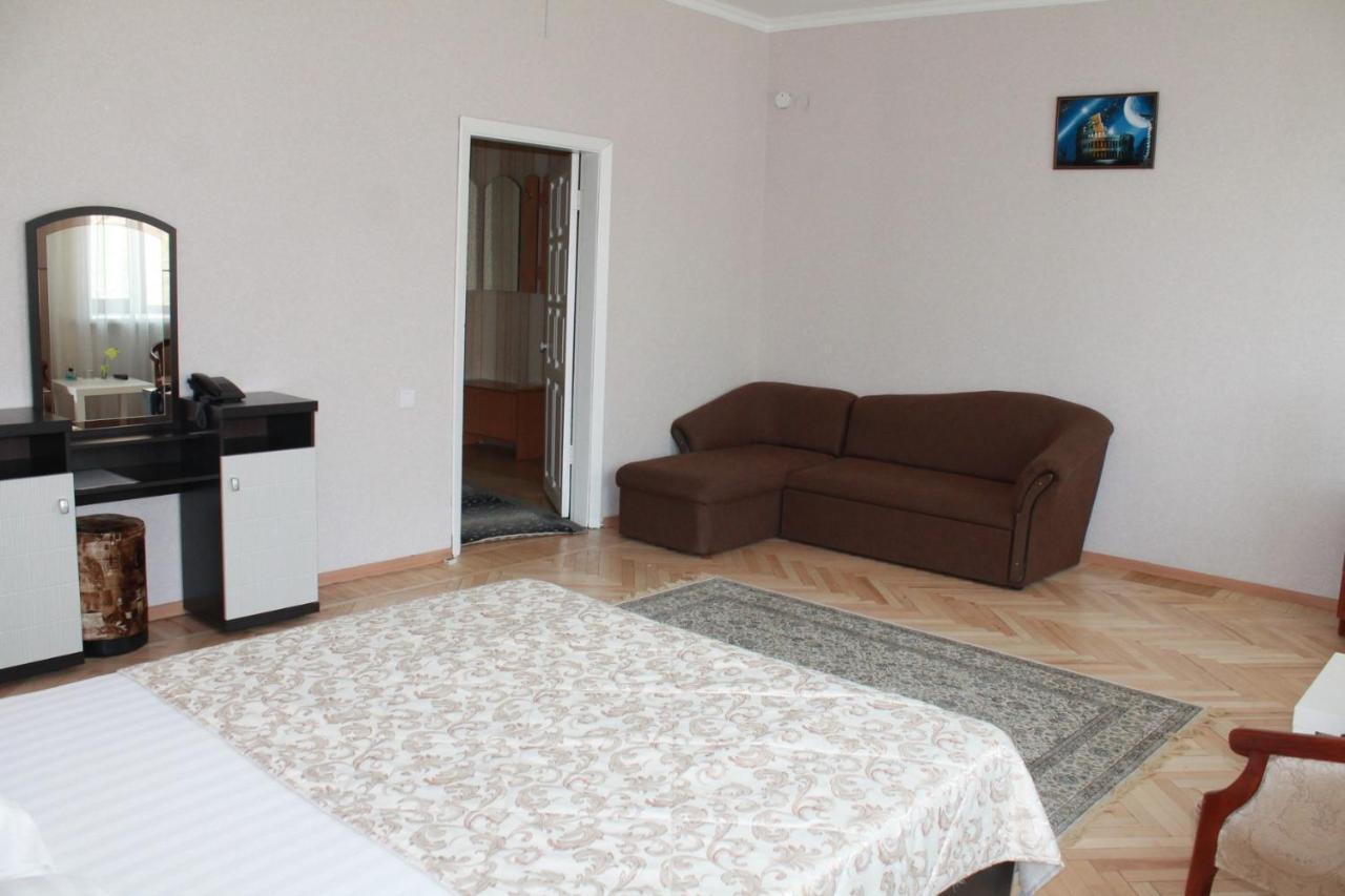 Residence Hotel Pavlodar Bagian luar foto